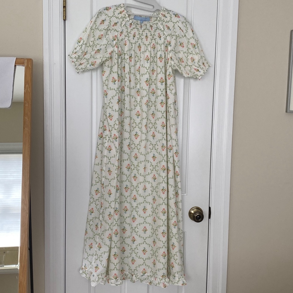 HILL HOUSE Home Caroline Nap Dress in Pastel Trellis Floral Print XS.